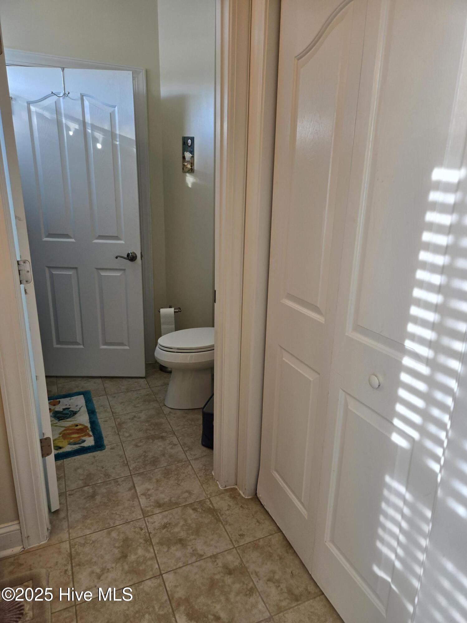 215 Oak Grove Circle Property Photo 23