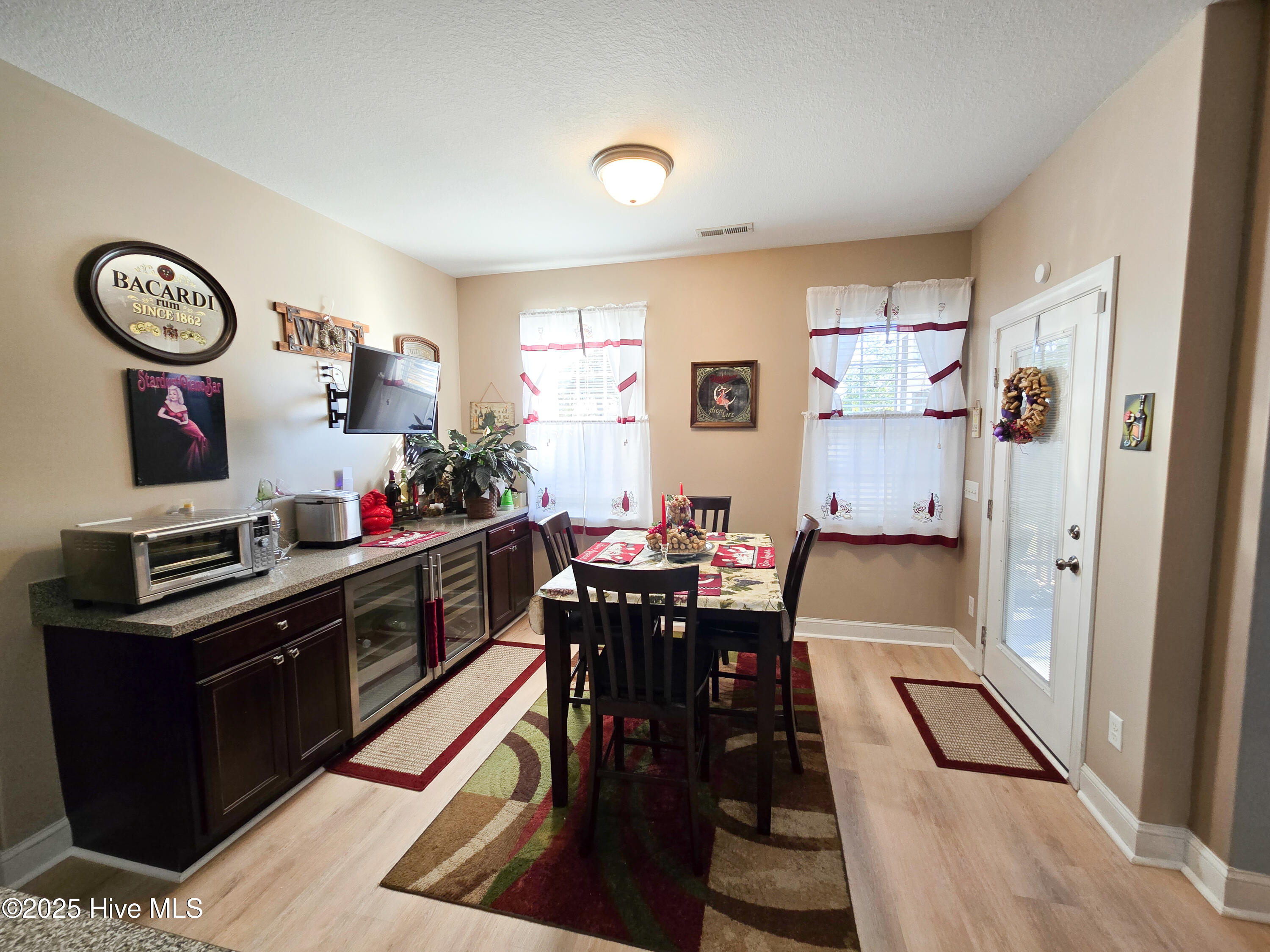 215 Oak Grove Circle Property Photo 30