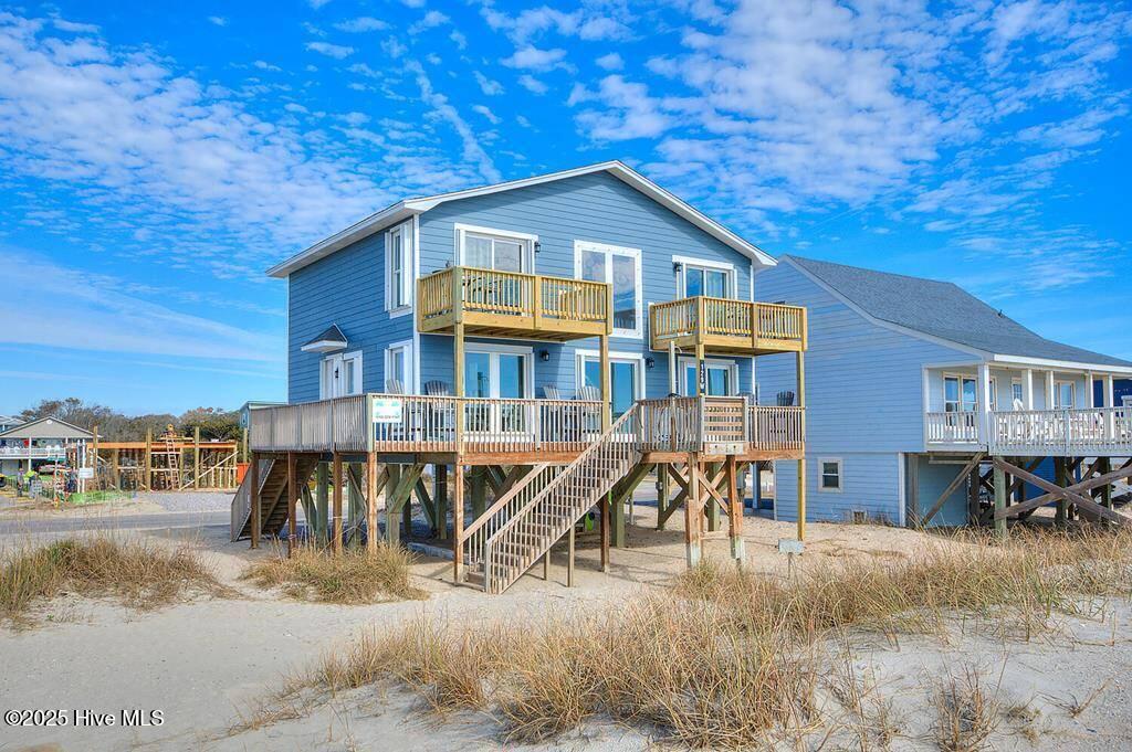 129 W Beach Drive Property Photo 1