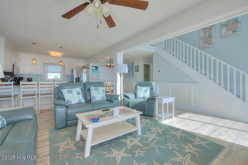 129 W Beach Drive Property Photo 12