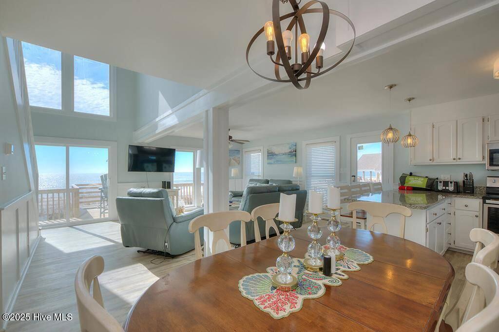 129 W Beach Drive Property Photo 14