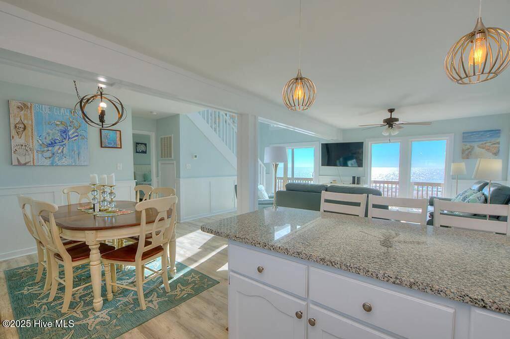 129 W Beach Drive Property Photo 15
