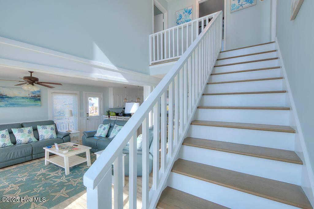 129 W Beach Drive Property Photo 18