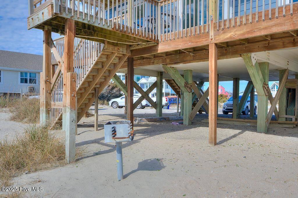 129 W Beach Drive Property Photo 43