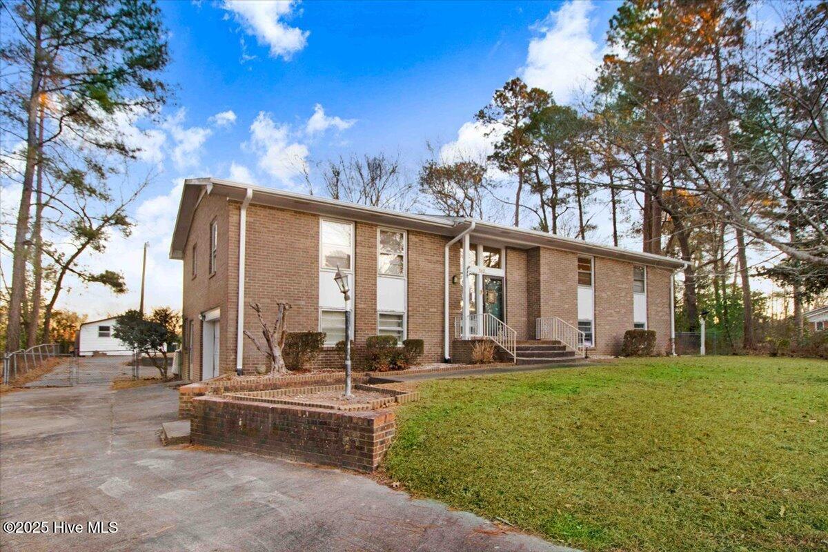 102 Circle Drive Property Photo 1