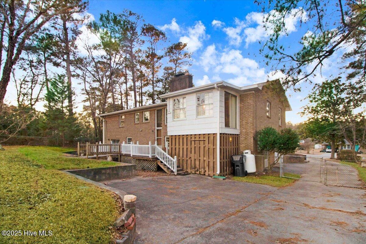 102 Circle Drive Property Photo 5