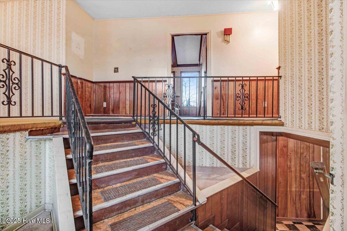 102 Circle Drive Property Photo 10