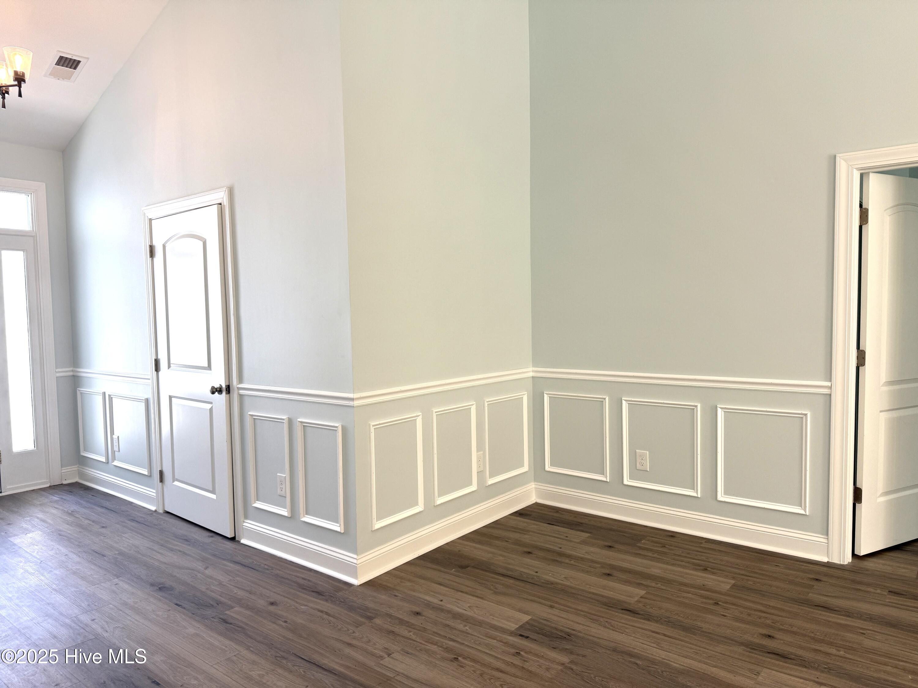 657 Boundary Loop Property Photo 10