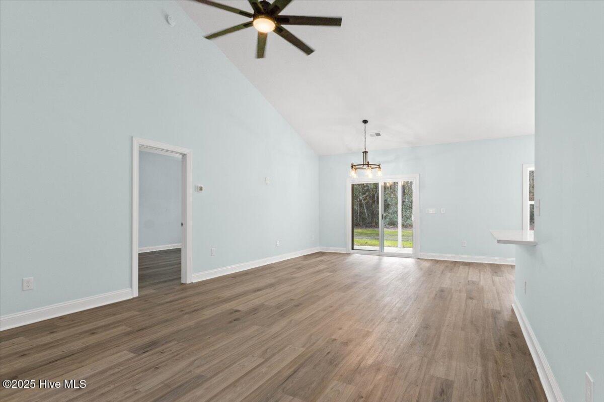 657 Boundary Loop Property Photo 17