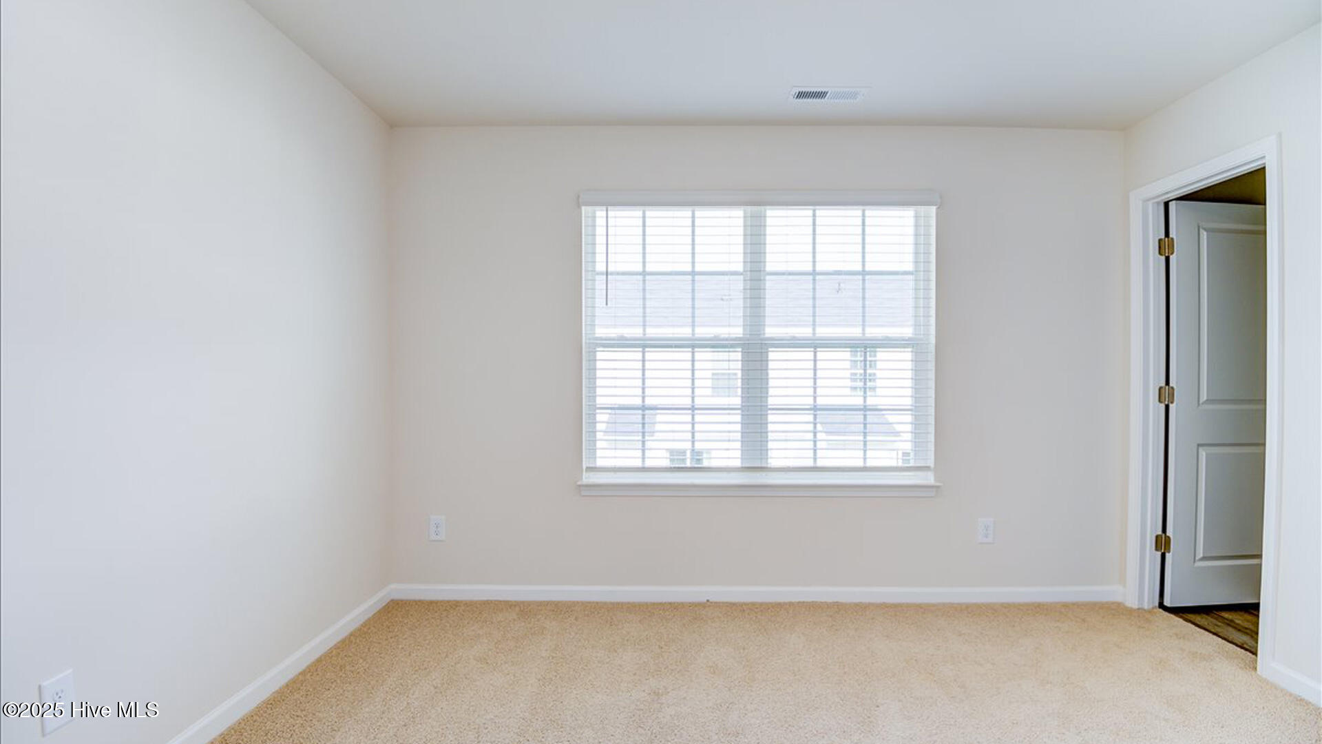 4129 Laurel Ridge Drive D Property Photo 2
