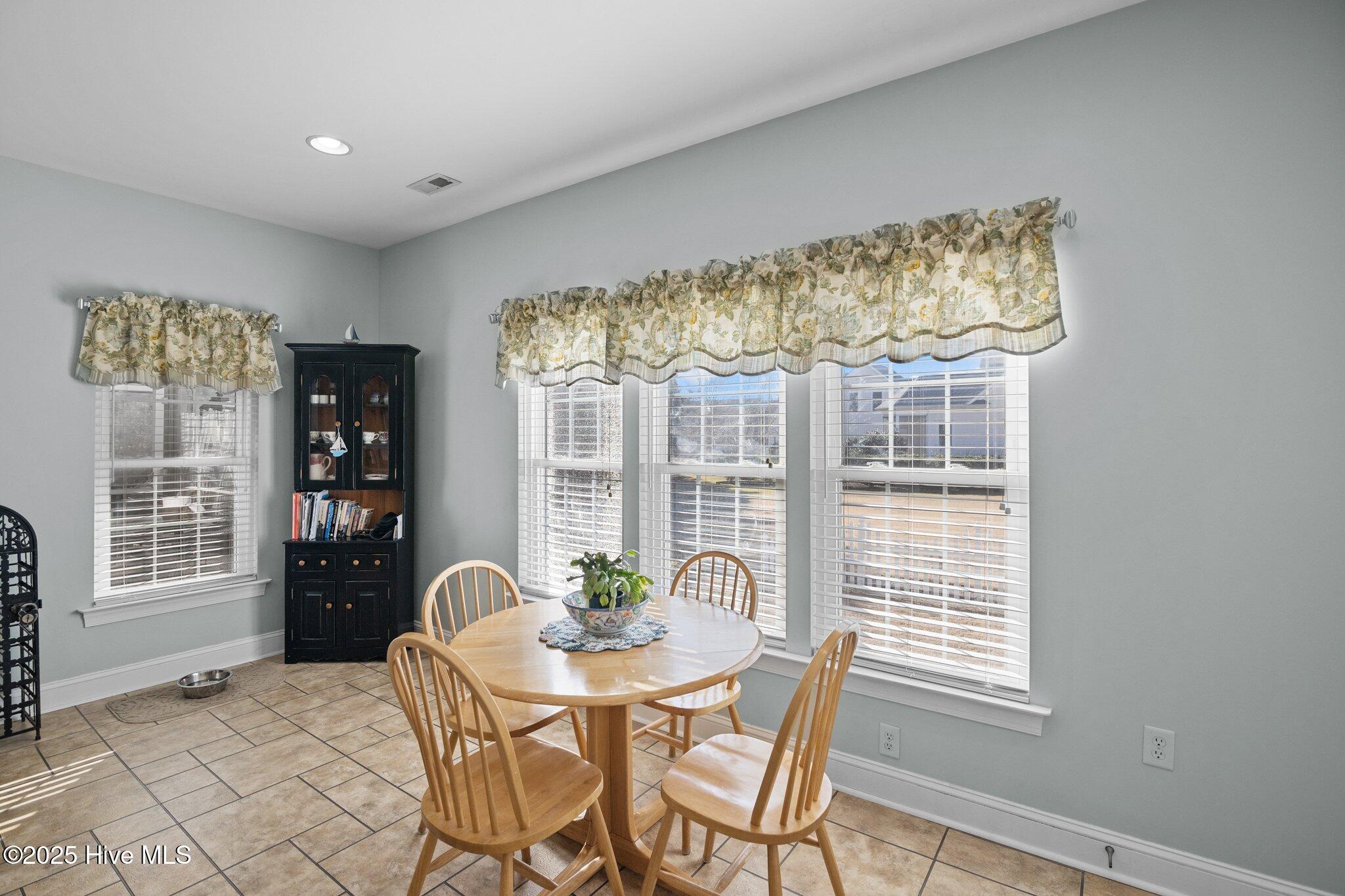 121 Shenandoah River Drive Property Photo 22