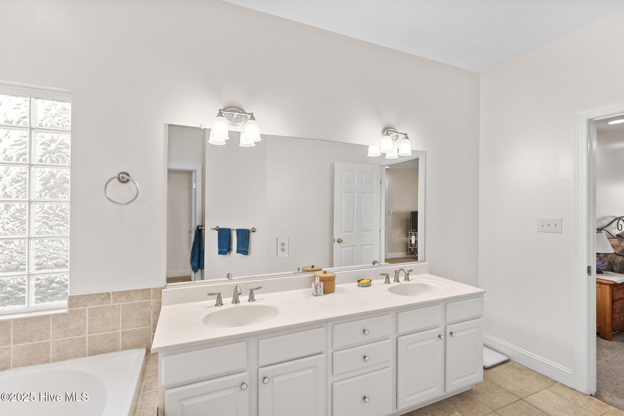 121 Shenandoah River Drive Property Photo 28
