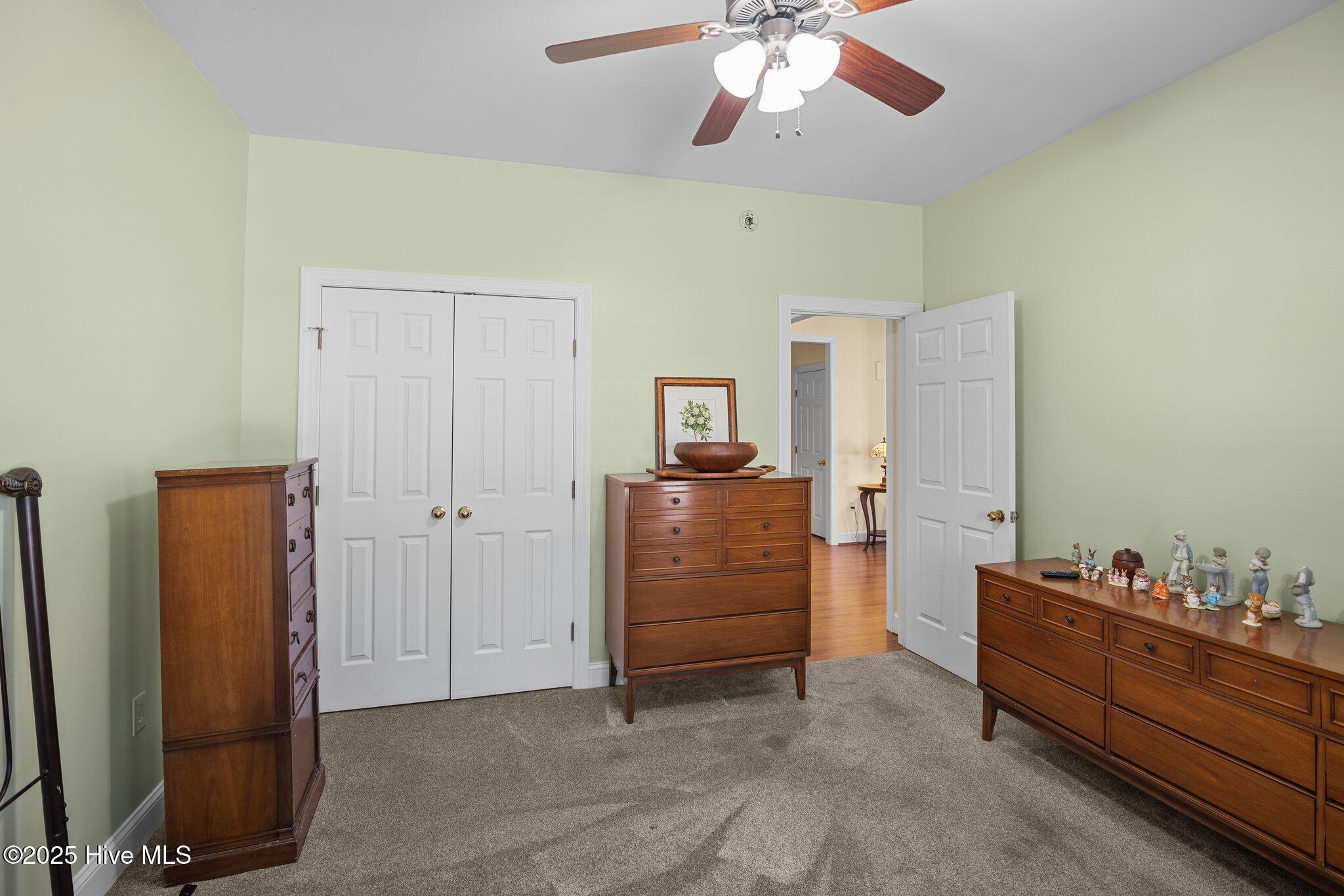 121 Shenandoah River Drive Property Photo 32