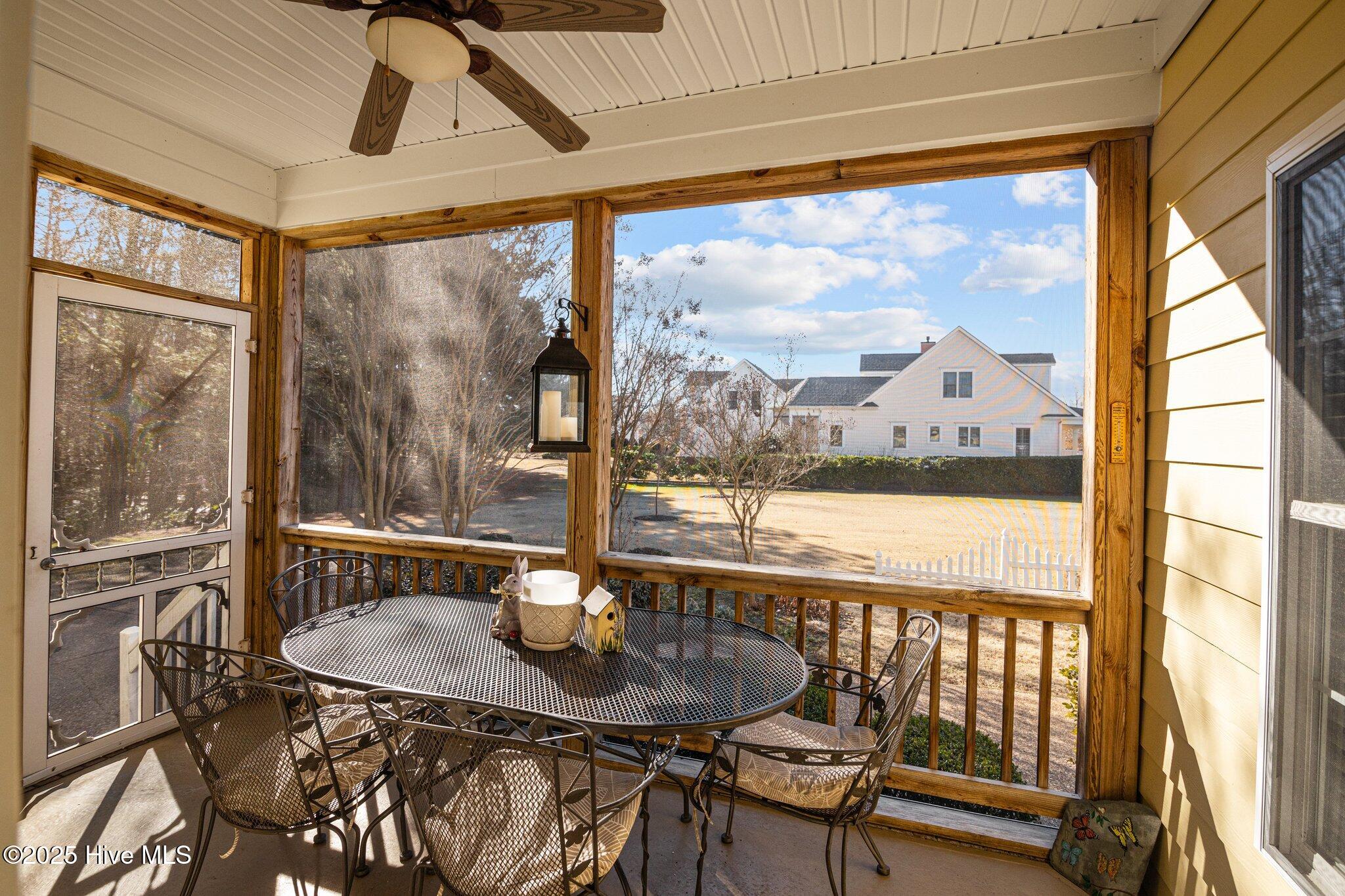 121 Shenandoah River Drive Property Photo 39