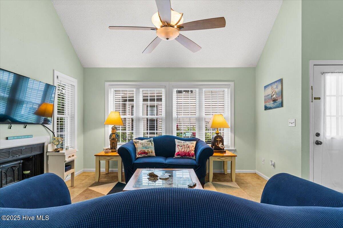 1059 Valley Drive Property Photo 15
