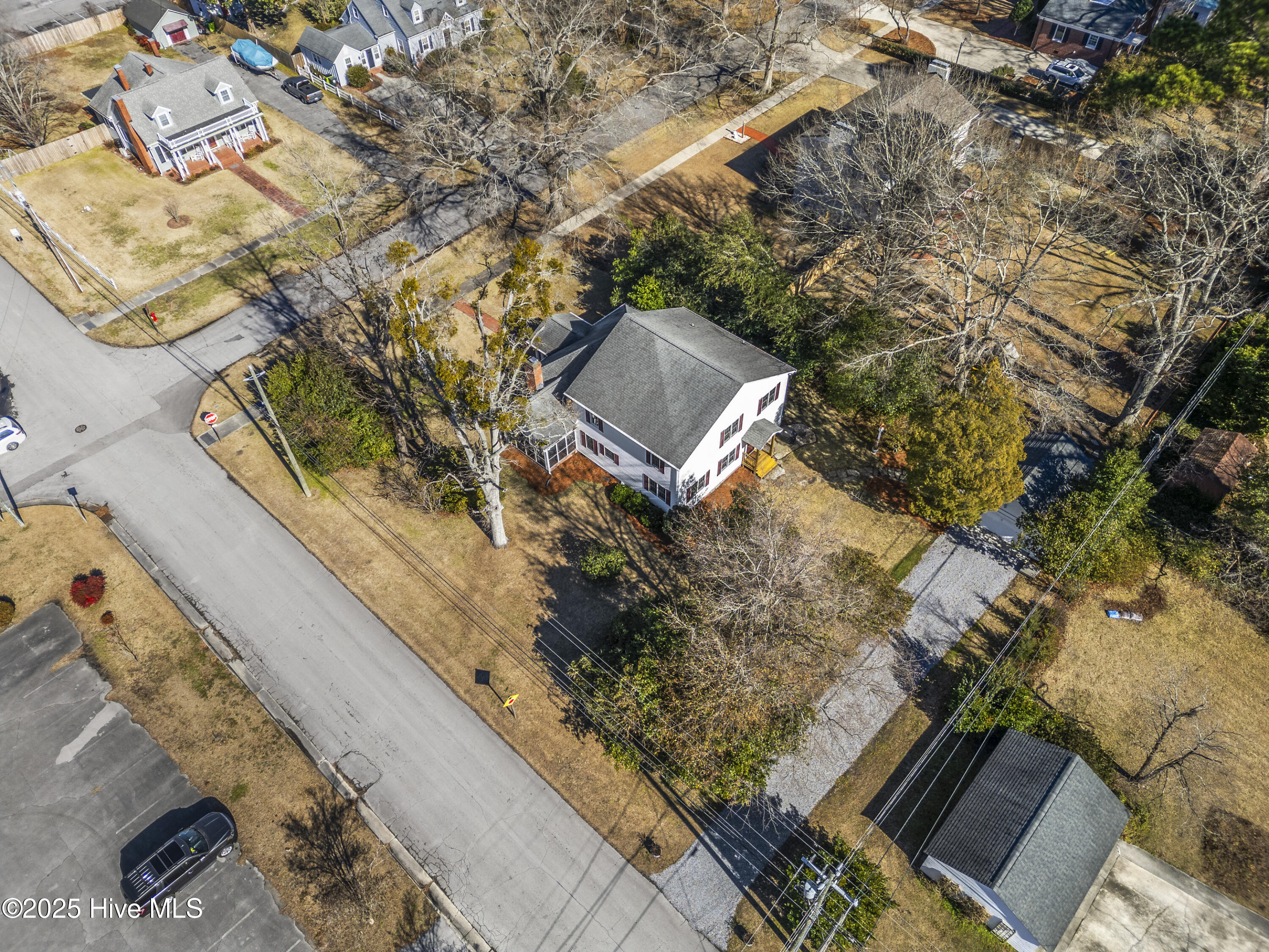 1609 Lucerne Way Property Photo 42
