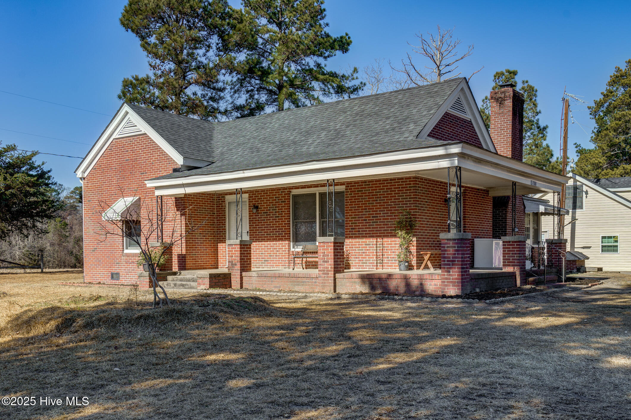 7100 Hunter Hill Road Property Photo 2