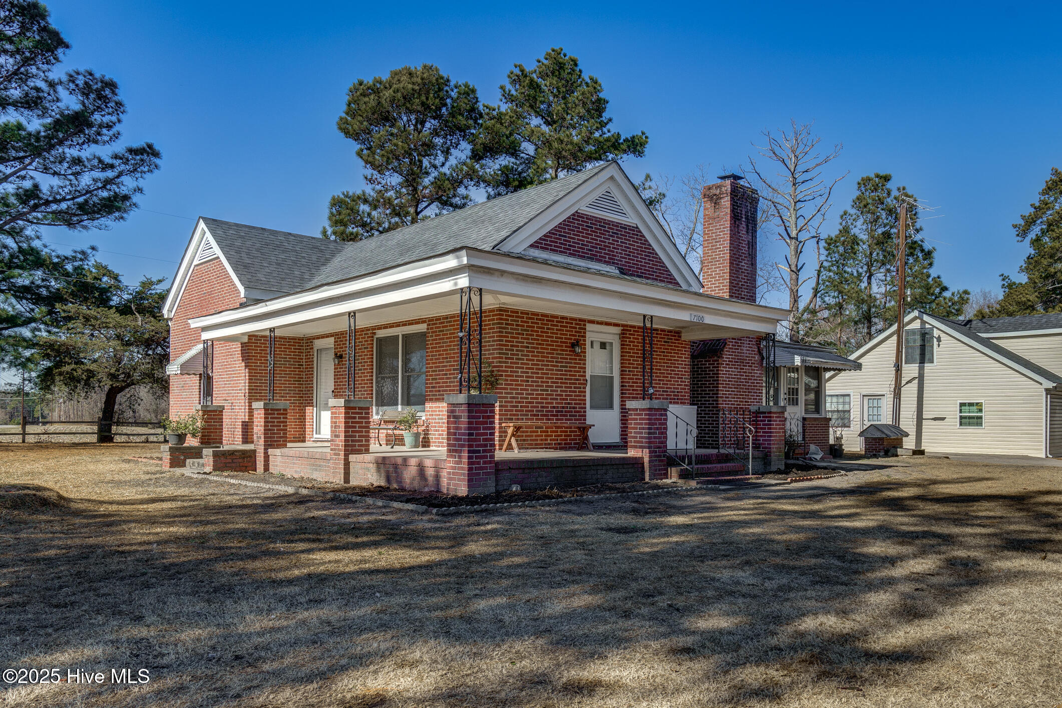 7100 Hunter Hill Road Property Photo 4