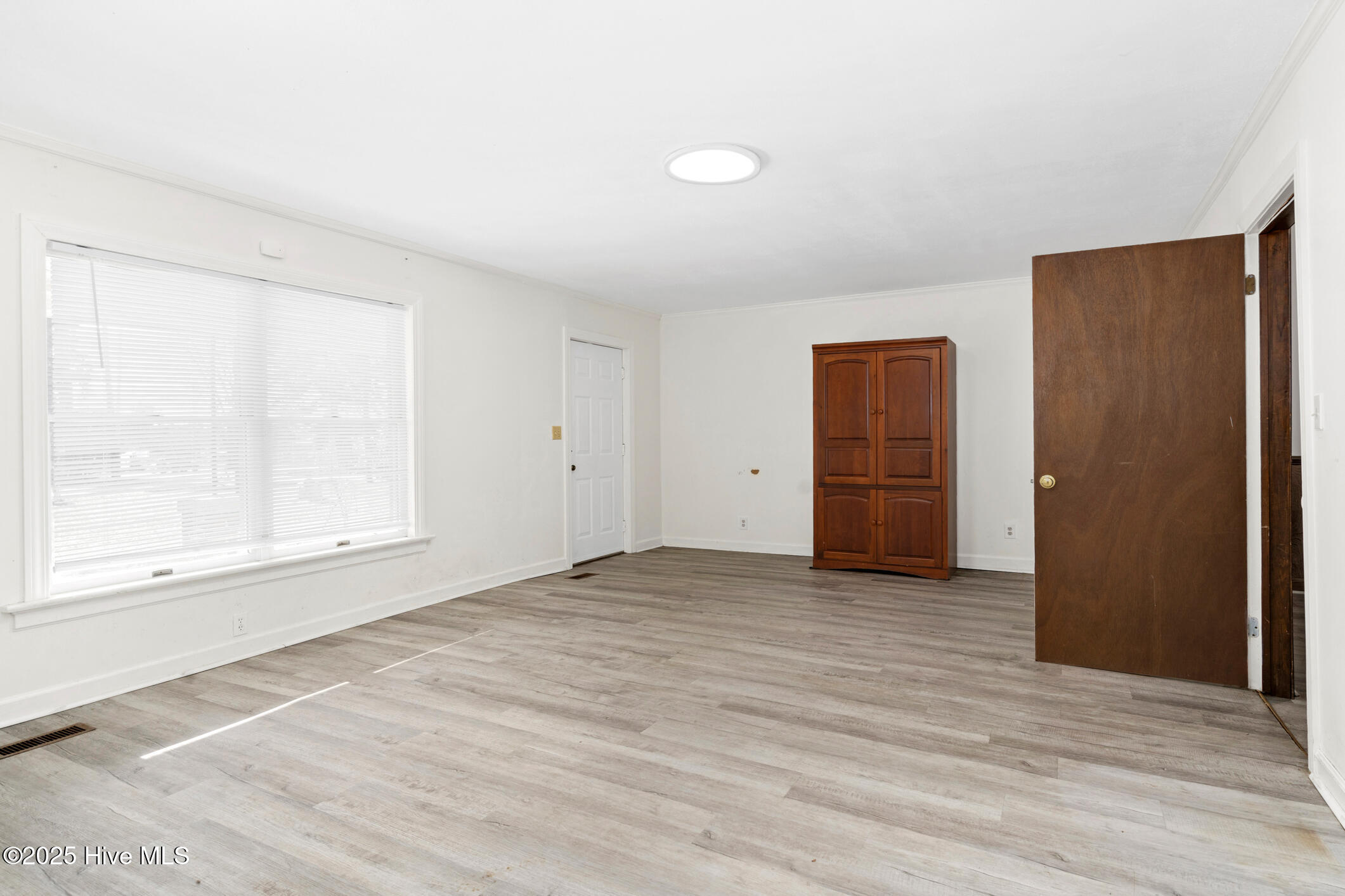 7100 Hunter Hill Road Property Photo 8