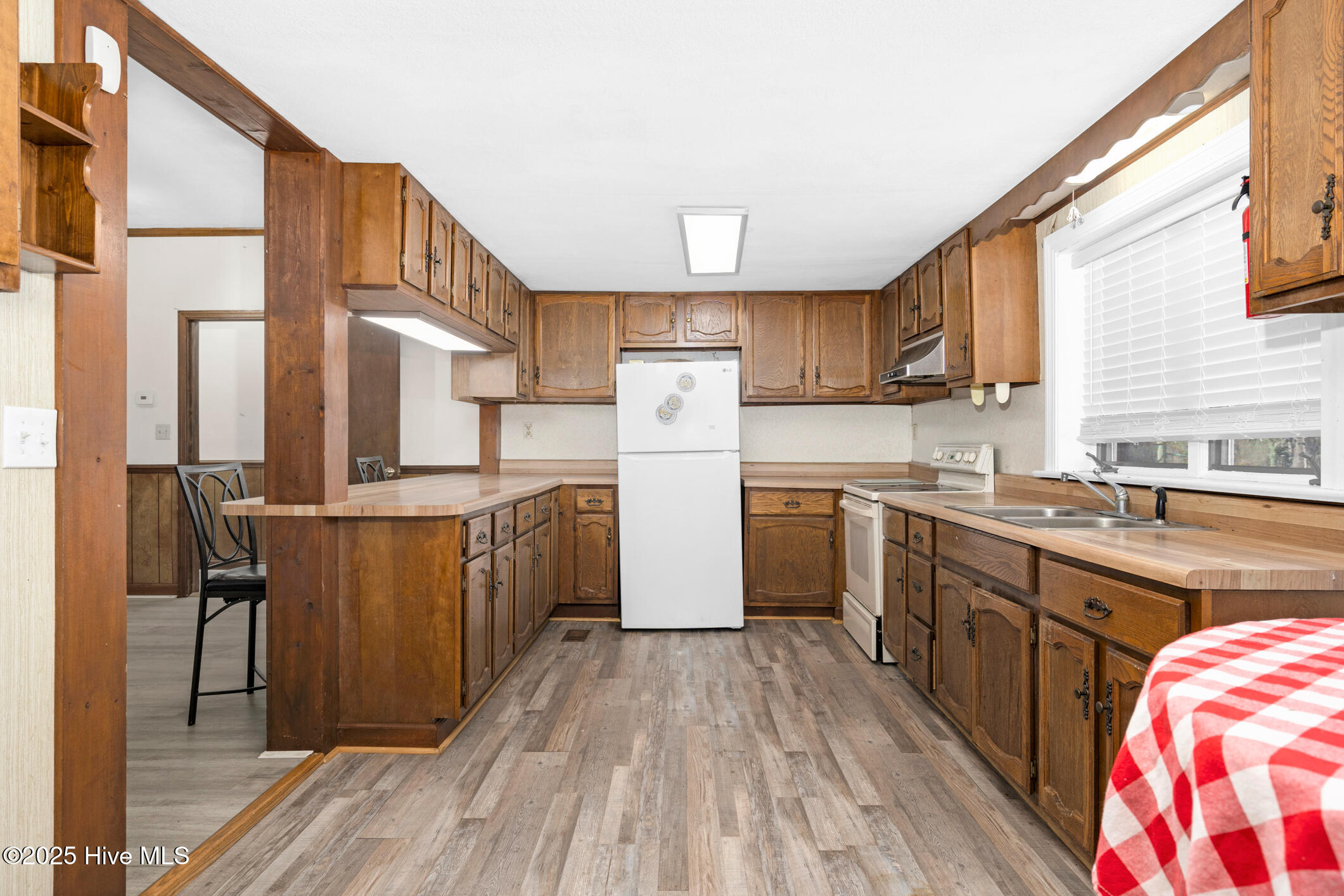 7100 Hunter Hill Road Property Photo 14