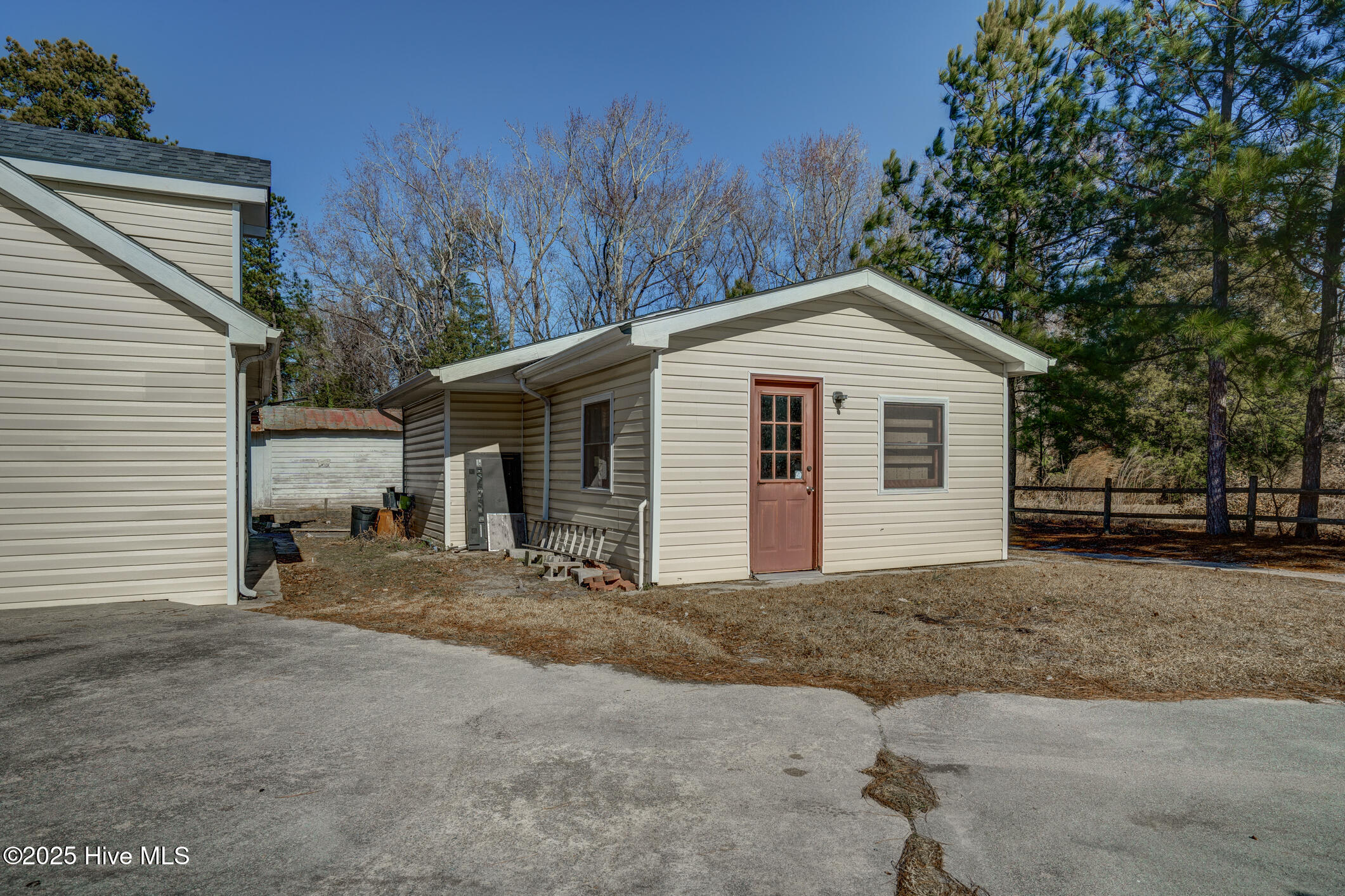 7100 Hunter Hill Road Property Photo 25