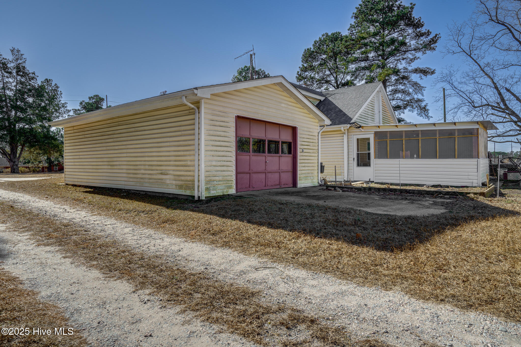 7100 Hunter Hill Road Property Photo 27