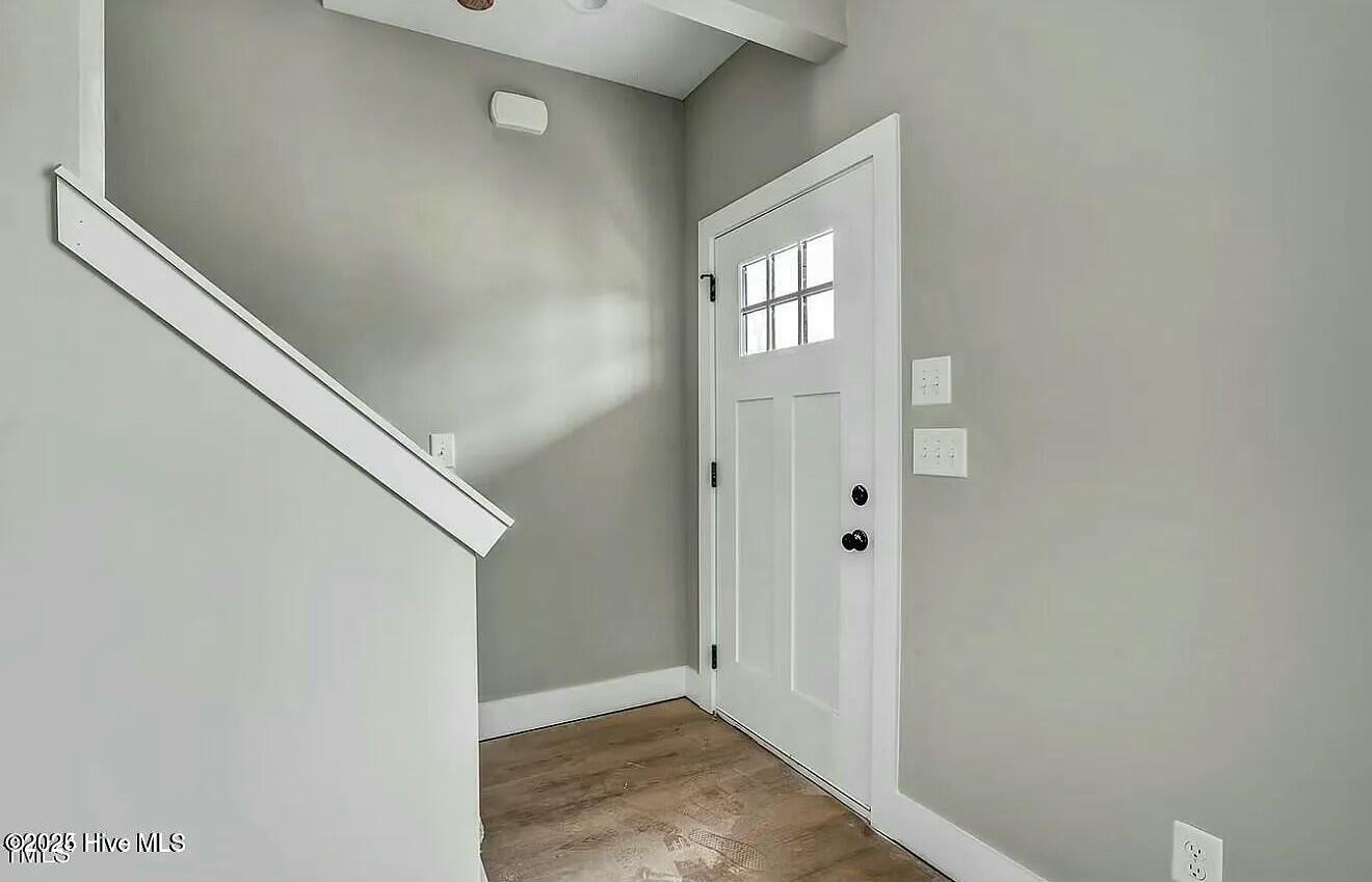 104 W Oak Street Property Photo 2