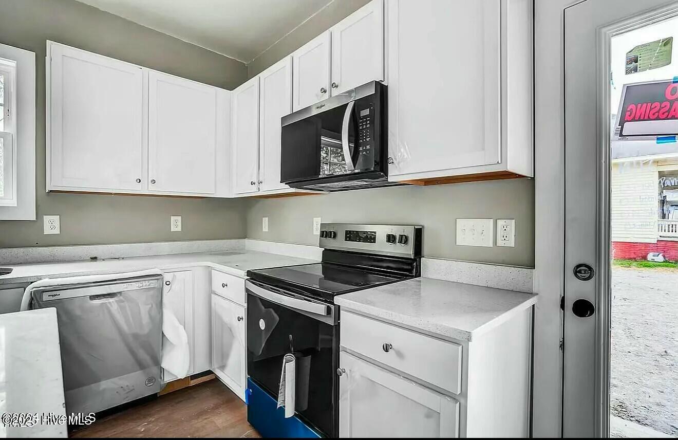 104 W Oak Street Property Photo 10