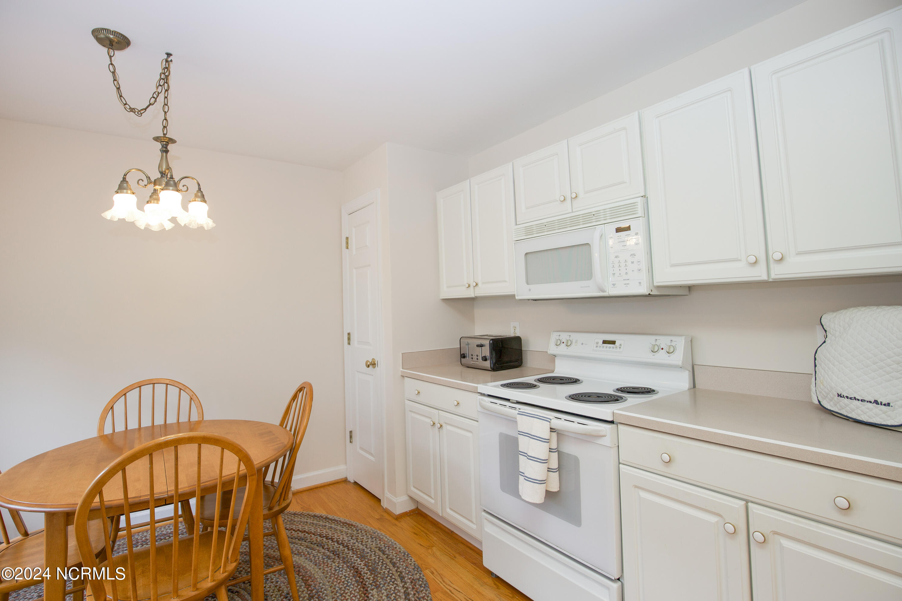 176 Starland Lane Property Photo 9
