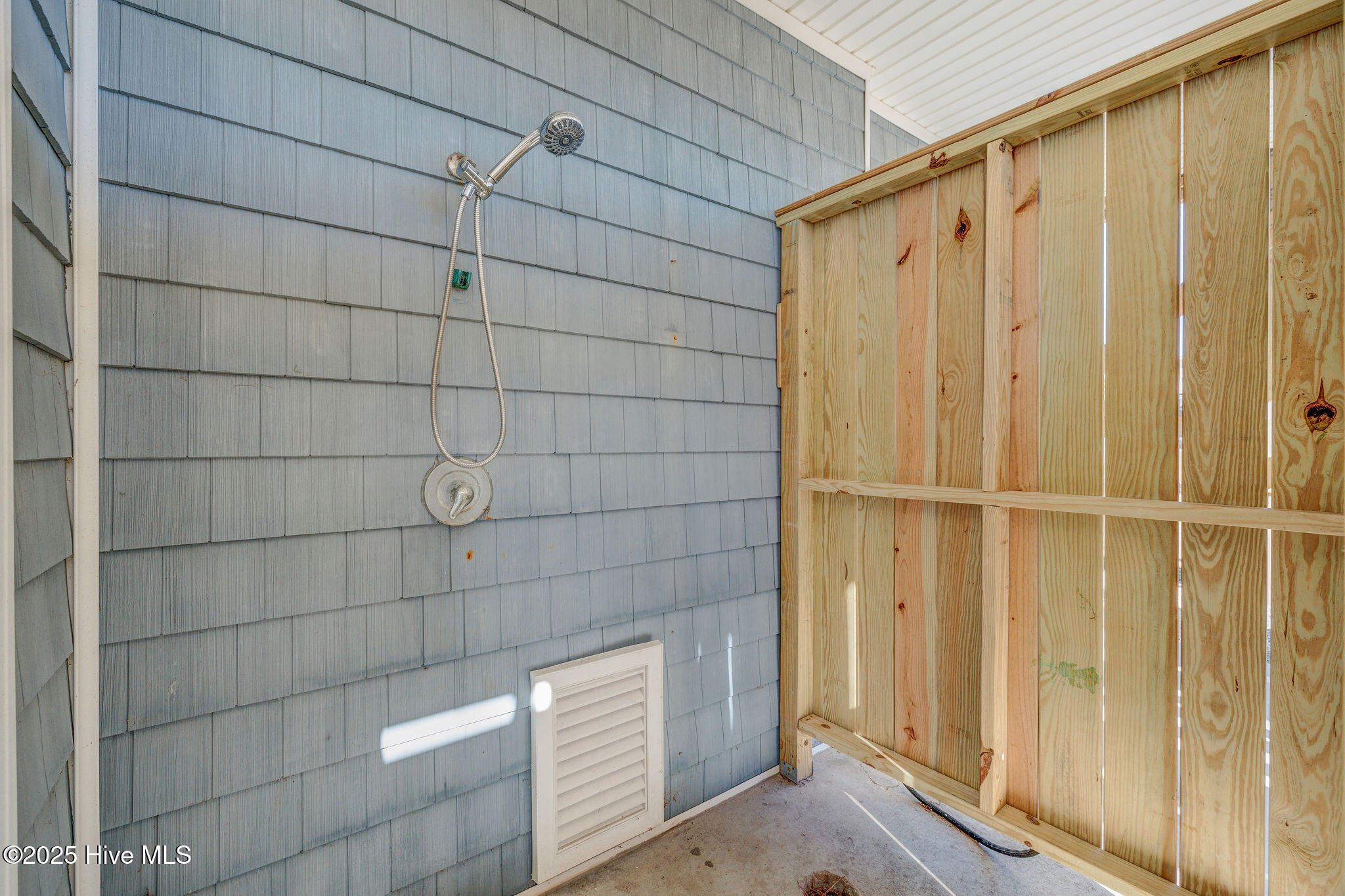 208 Oyster Lane Property Photo 44