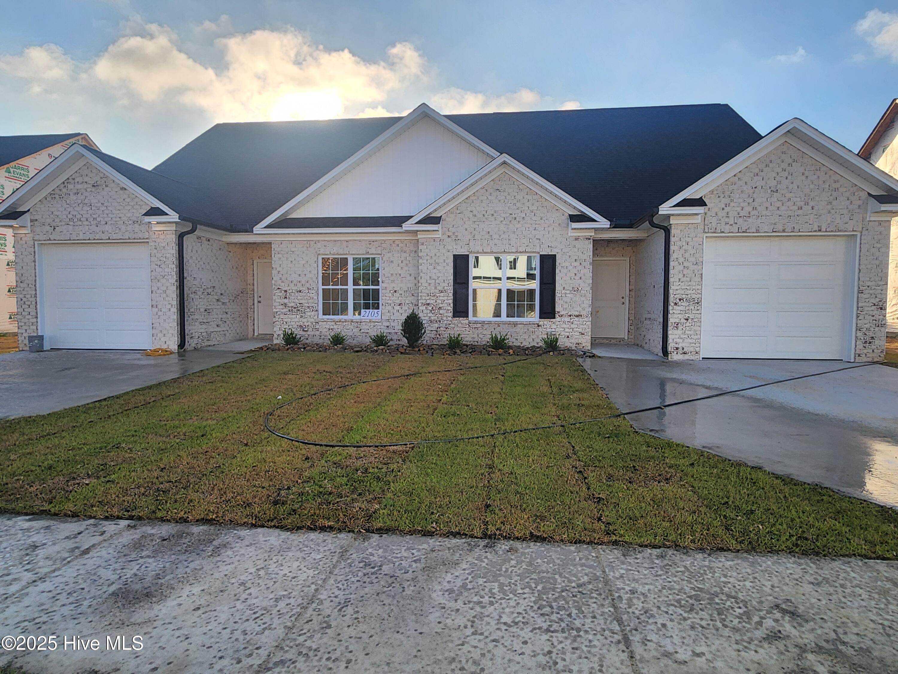 2105 Dartford Drive B Property Photo 1