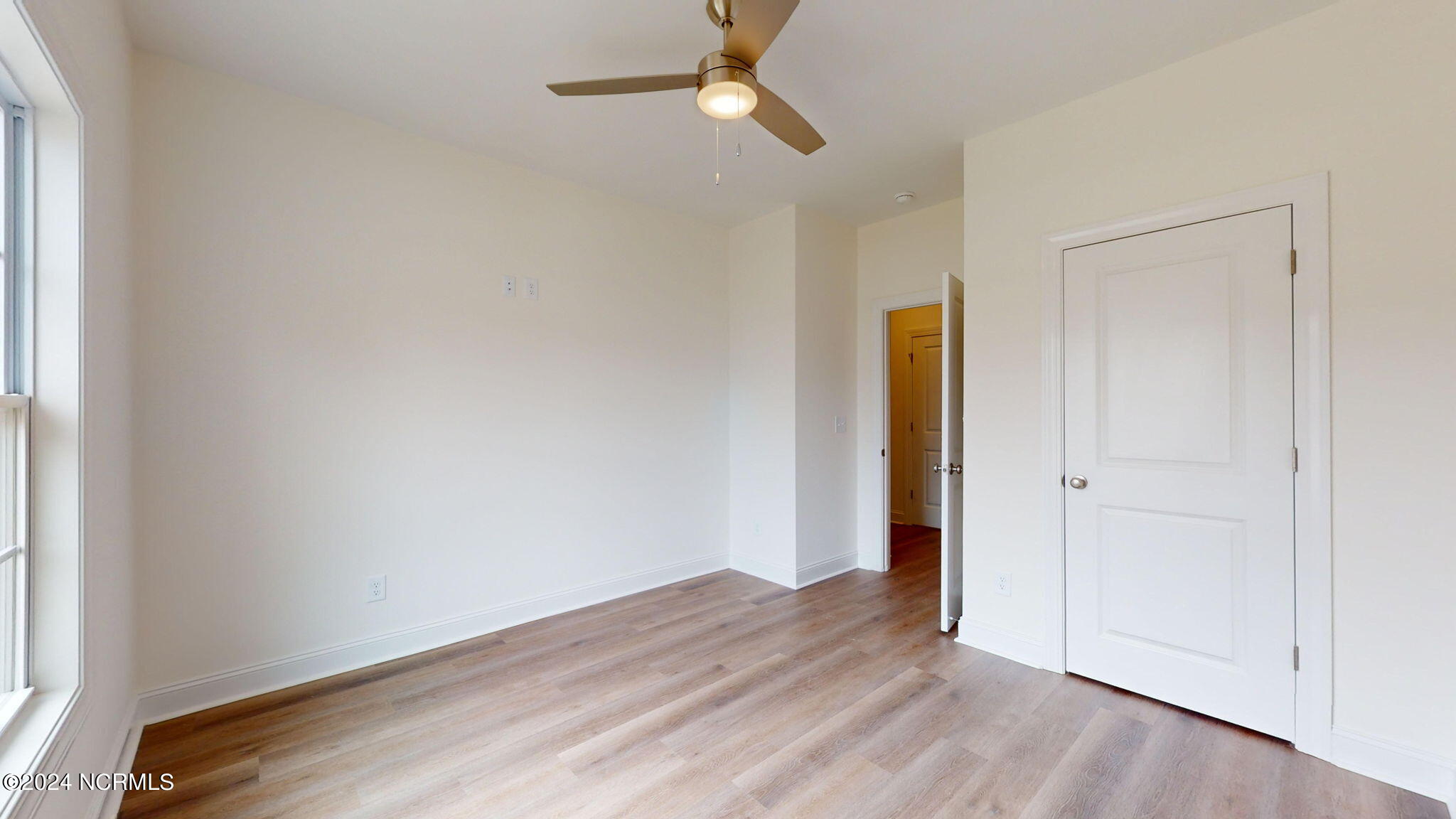 2105 Dartford Drive B Property Photo 13