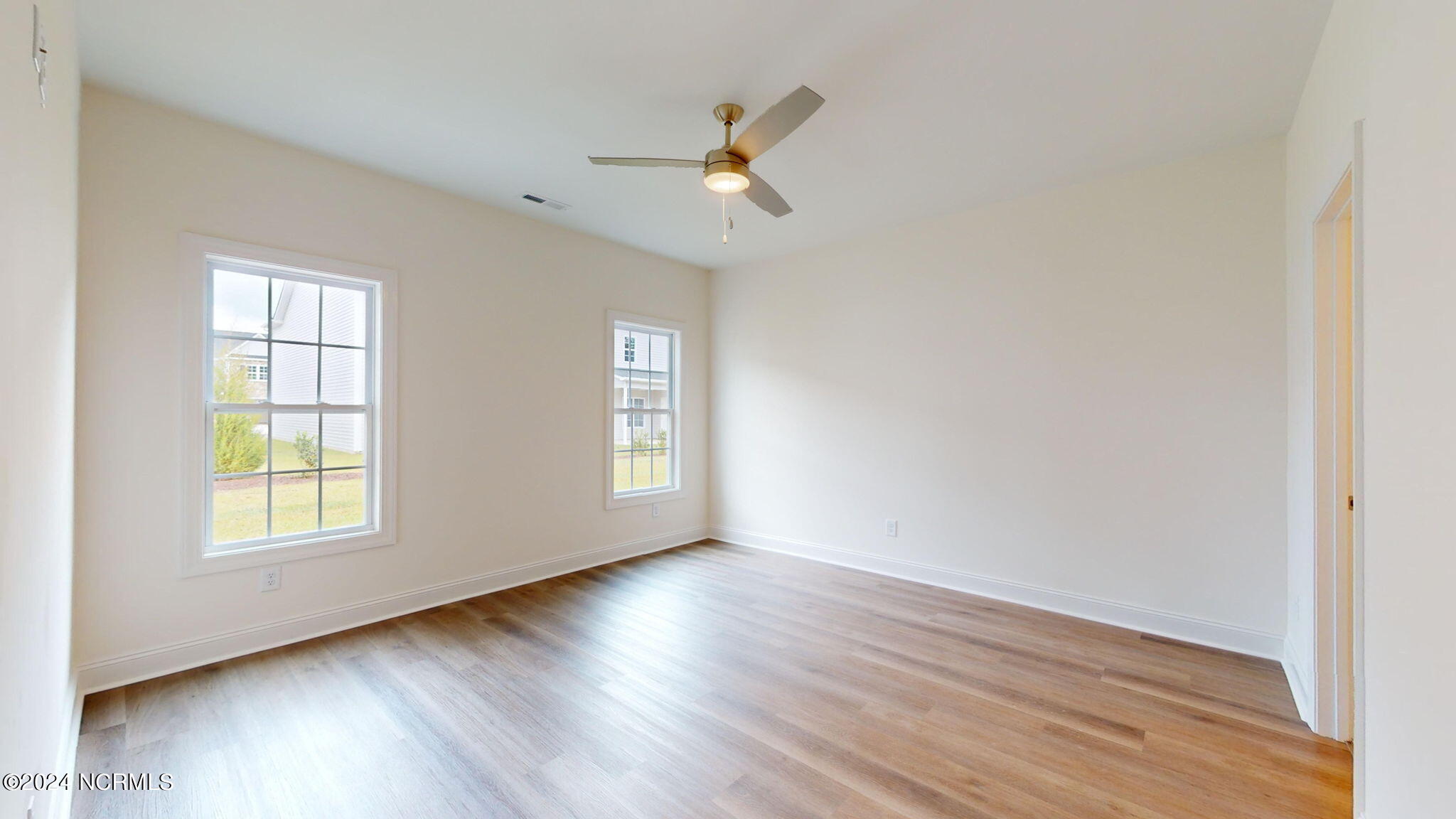 2105 Dartford Drive B Property Photo 15