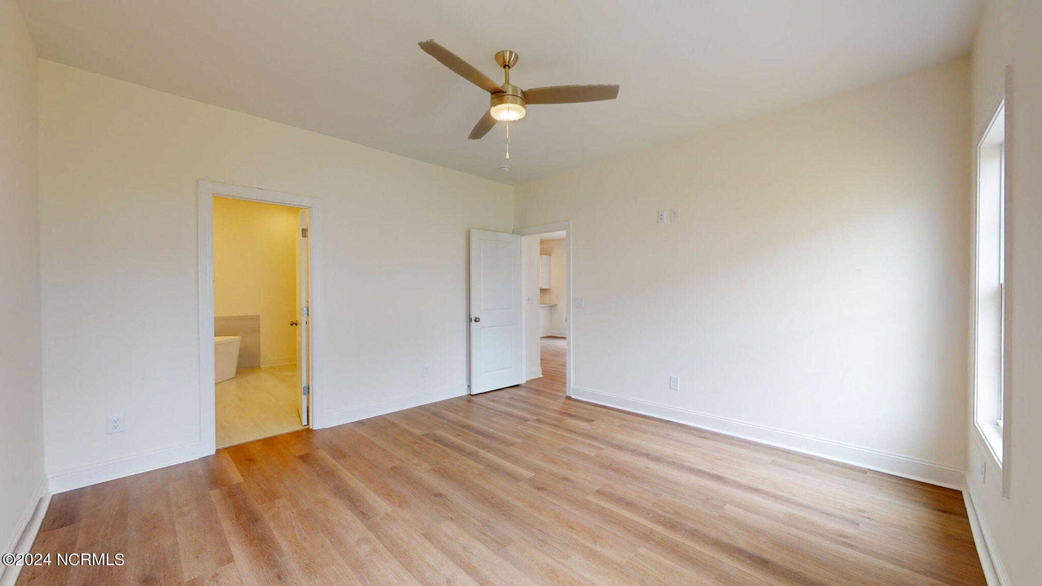 2105 Dartford Drive B Property Photo 16
