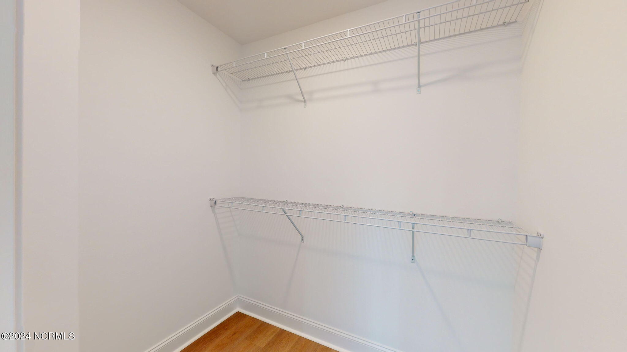 2105 Dartford Drive B Property Photo 24