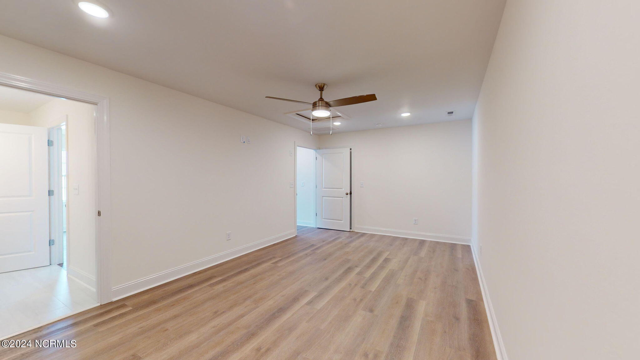 2105 Dartford Drive B Property Photo 27
