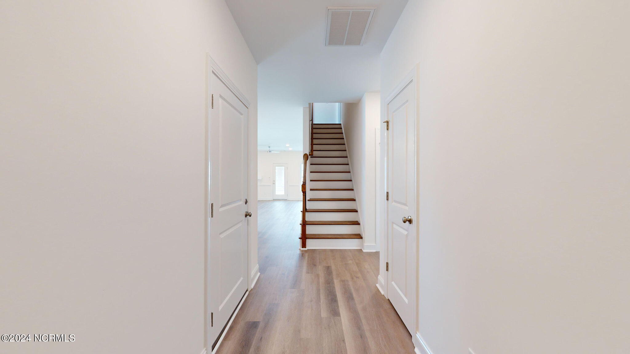2105 Dartford Drive B Property Photo 35