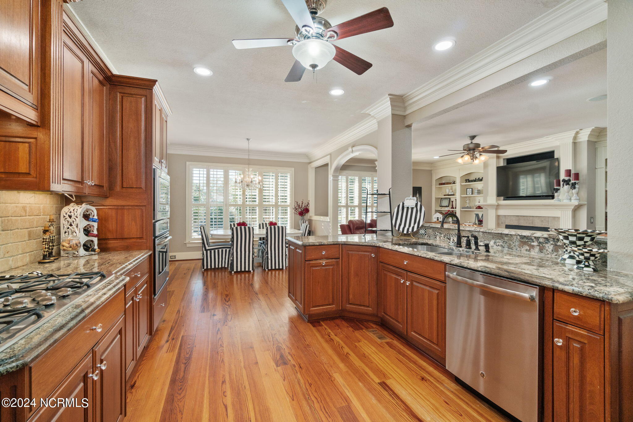 209 Bayside Drive Property Photo 6
