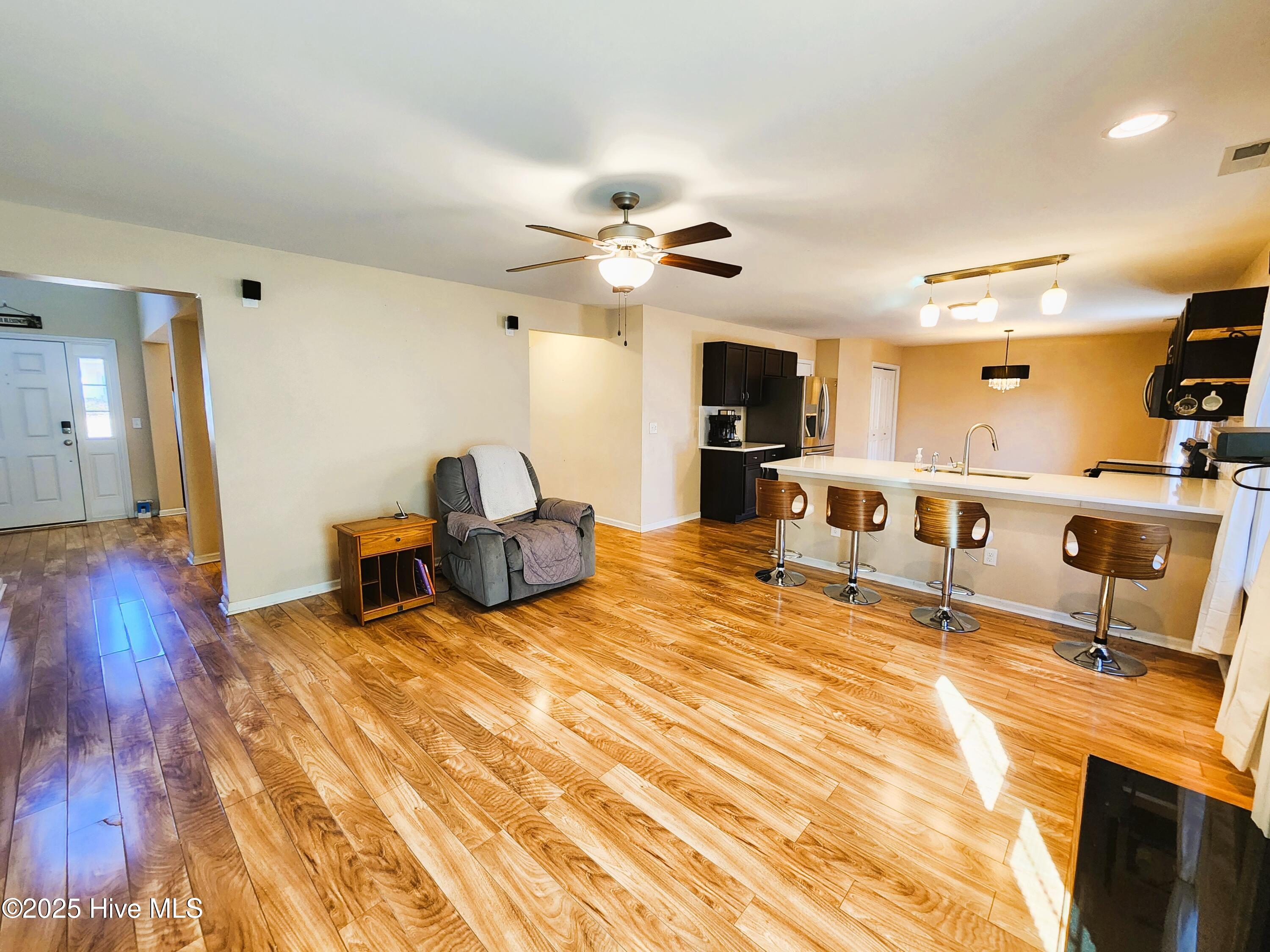 2435 Kodiak Drive Property Photo 6