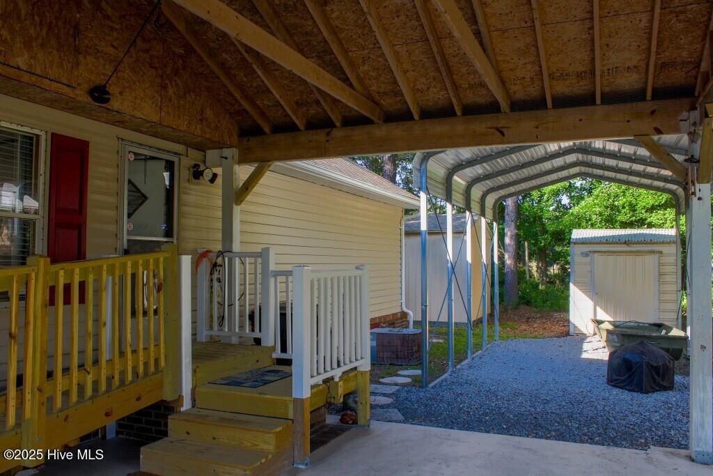 1618 Pelican Place Property Photo 3