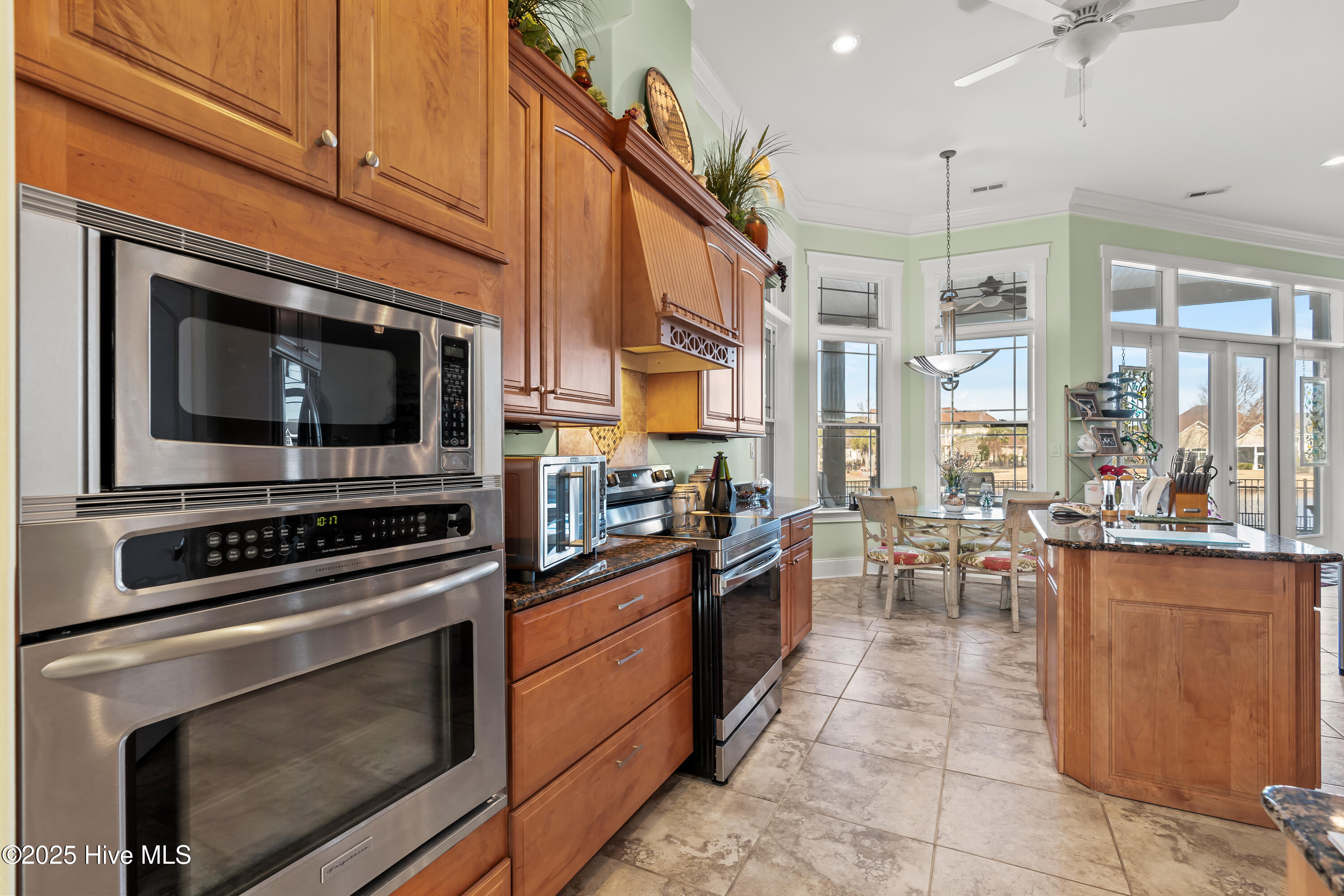 8010 Wacobee Drive Property Photo 11