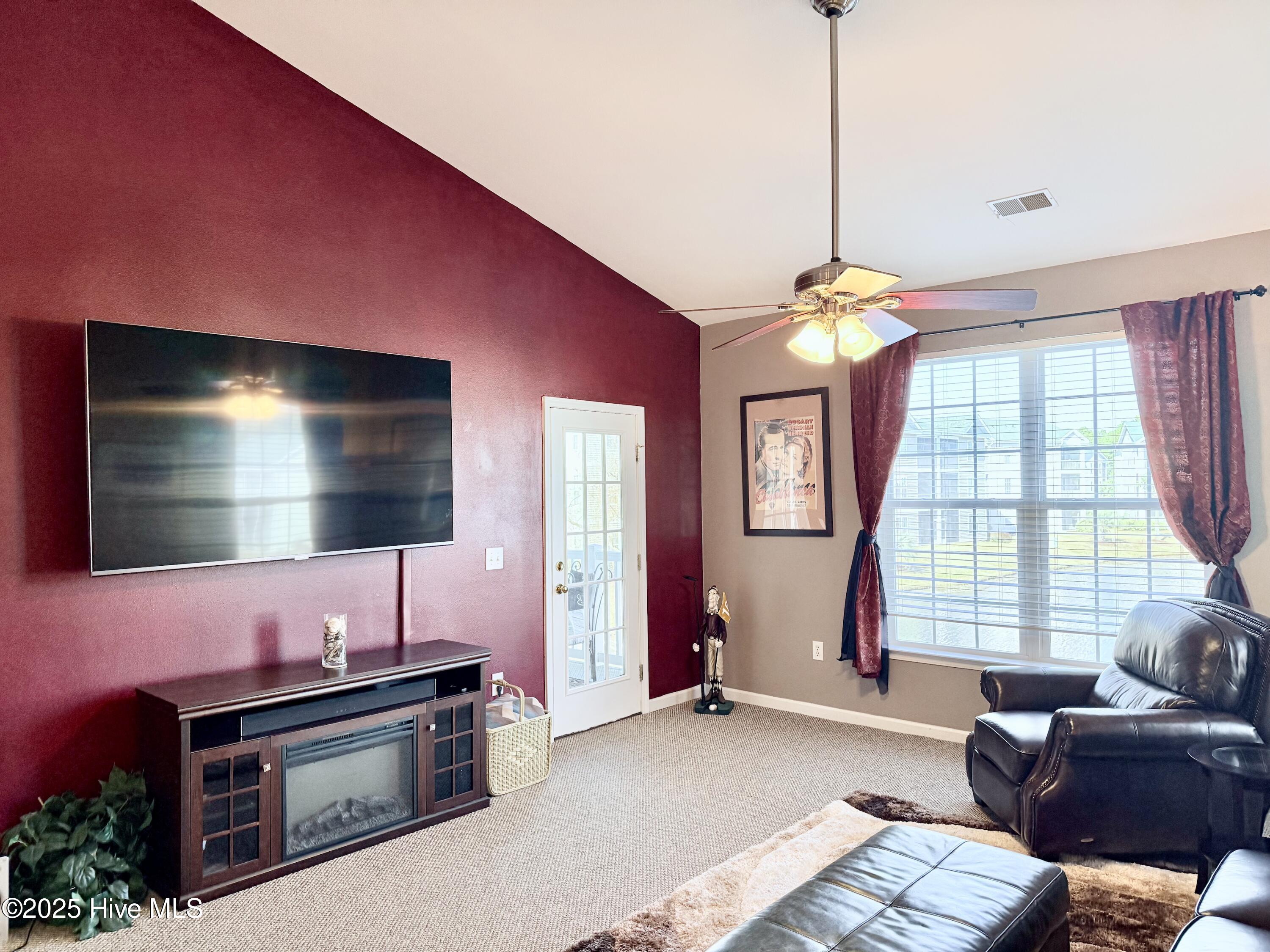 977 Great Egret Circle 4 Property Photo 5