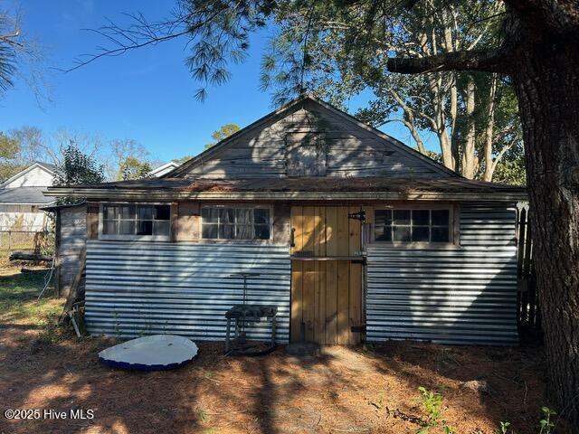 1806 Greensboro Street Property Photo 12