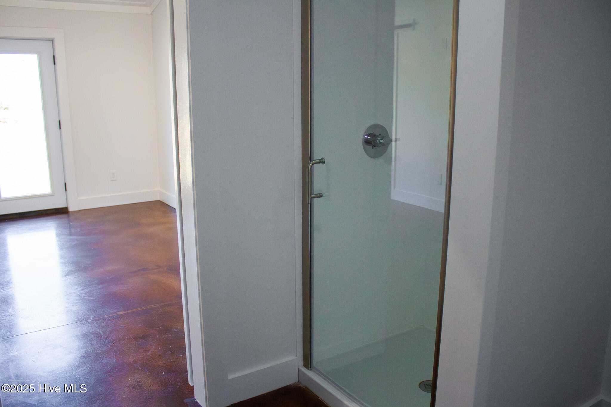 411 E Gary Street Property Photo 17