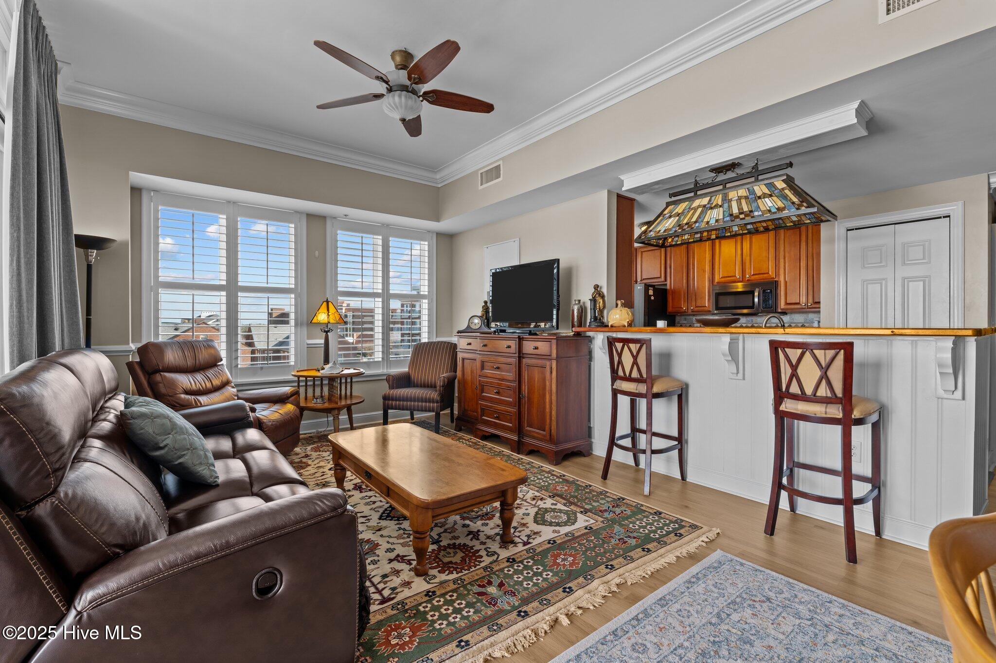 336 Sky Sail Boulevard Property Photo 4