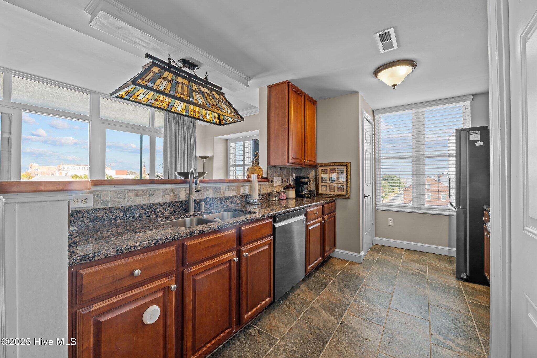 336 Sky Sail Boulevard Property Photo 9