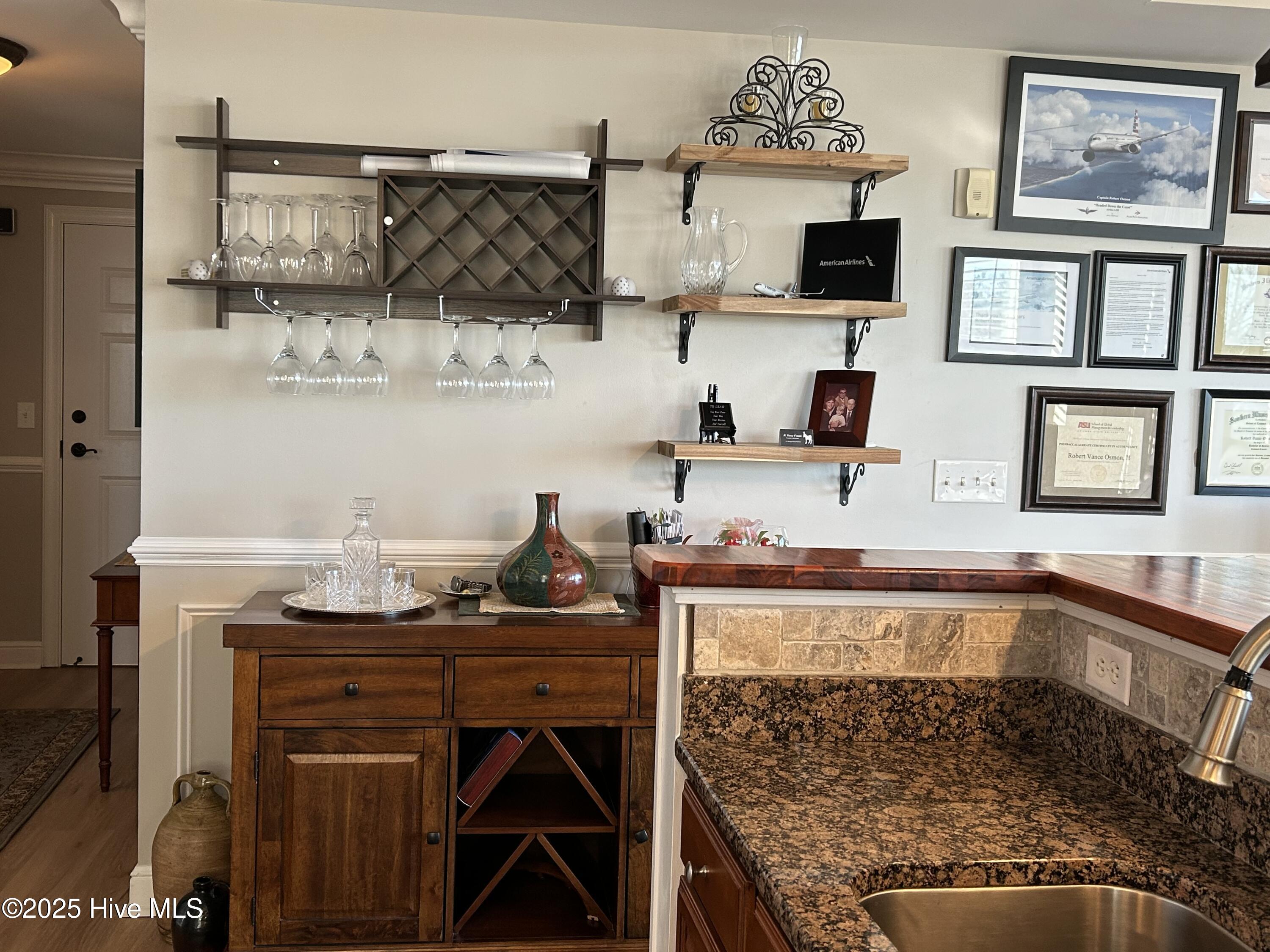 336 Sky Sail Boulevard Property Photo 10
