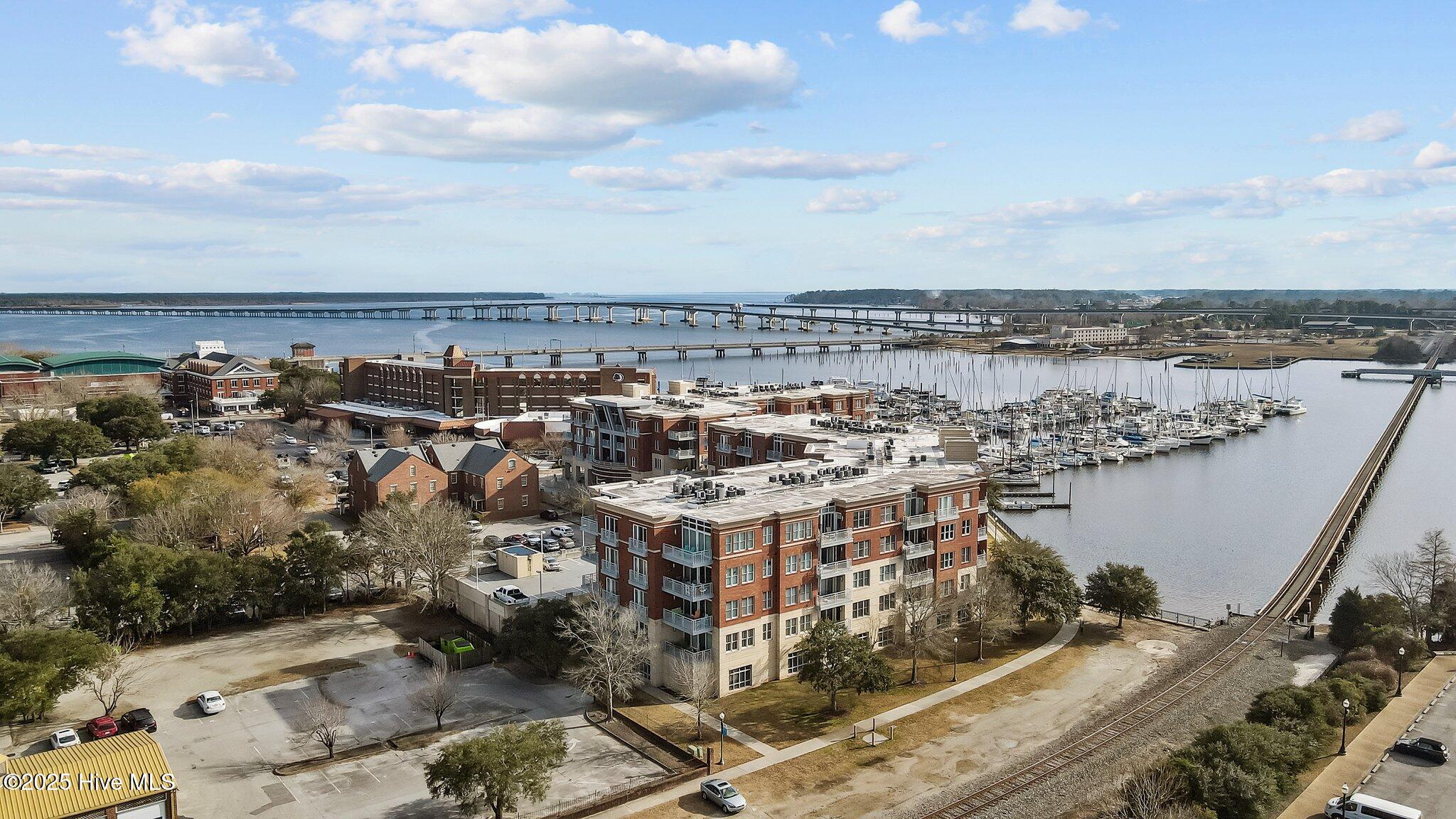336 Sky Sail Boulevard Property Photo 24