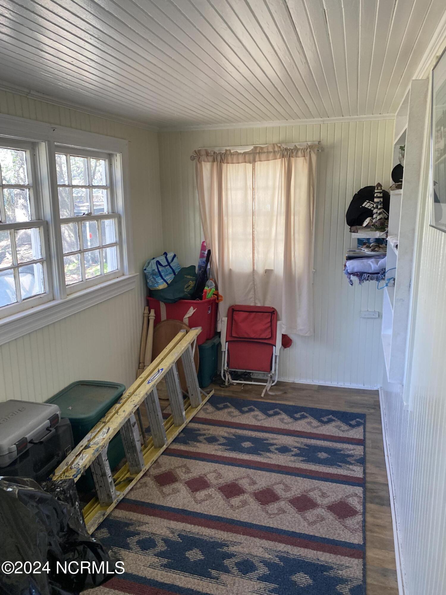412 S William Hooker Drive Property Photo 12