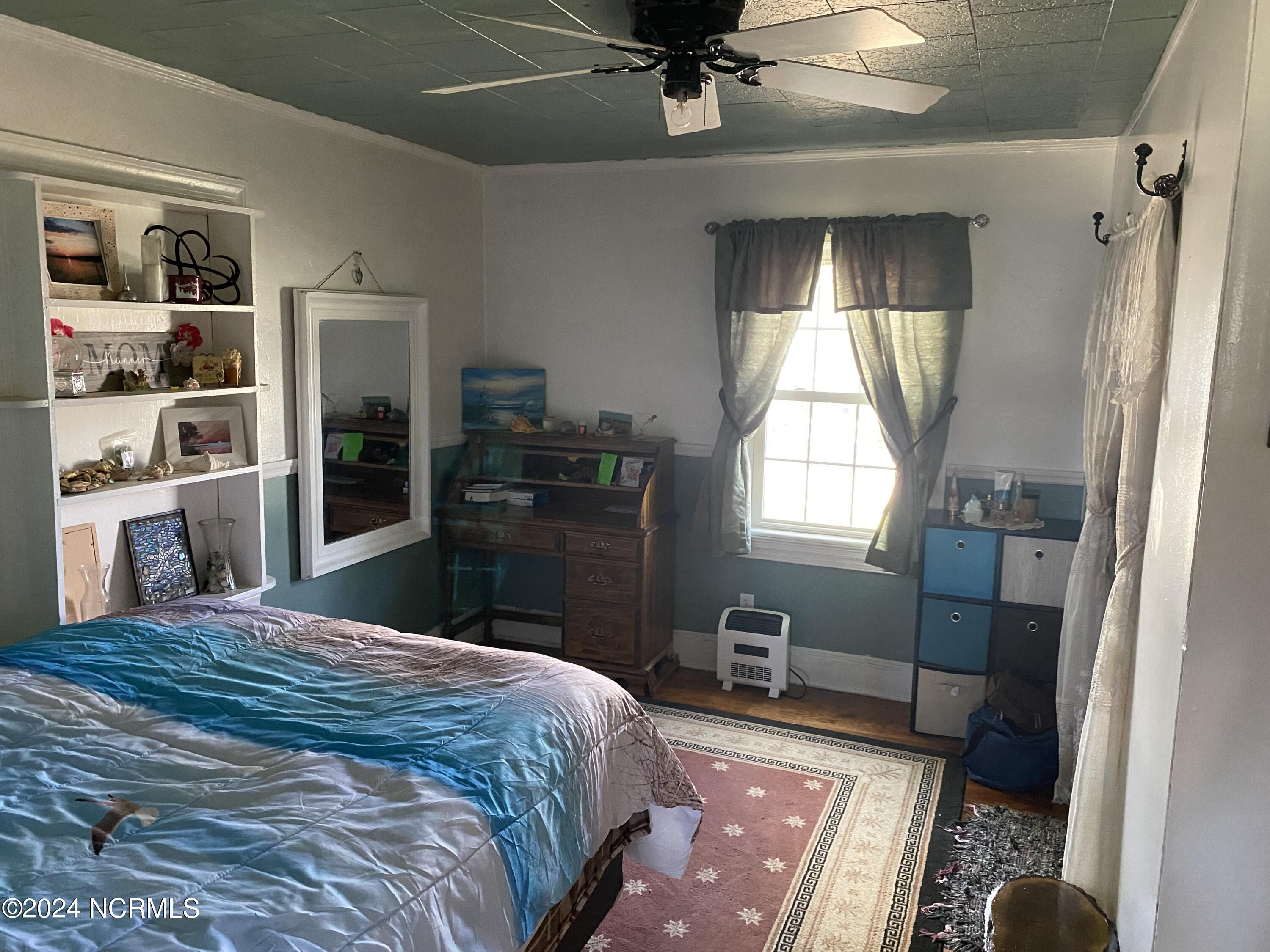 412 S William Hooker Drive Property Photo 14